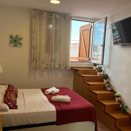 Cozy With Amazing Terrace Near Plaza Espana * برشلونة